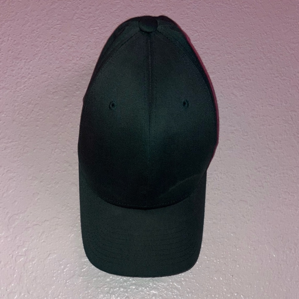 Classic Black Cap